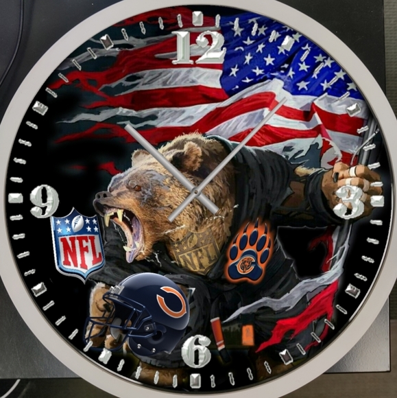 Chicago bears wall clock - Picture 2 of 3